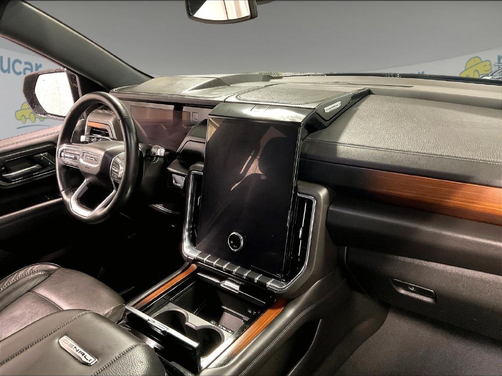 Used 2025 GMC Yukon Denali AWD/4WD image 14