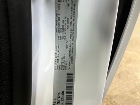 New 2026 Chrysler Pacifica Select AWD/4WD image 27