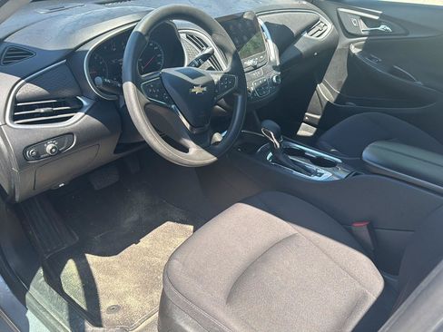 Used 2023 Chevrolet Malibu LT FWD image 11
