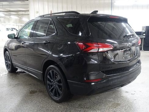 Used 2022 Chevrolet Equinox RS w/ LPO, Floor Liner Package image 5