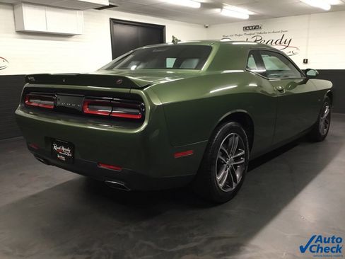 Used 2018 Dodge Challenger GT image 10