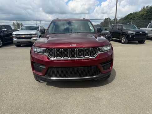 Used 2023 Jeep Grand Cherokee Laredo X AWD/4WD image 11