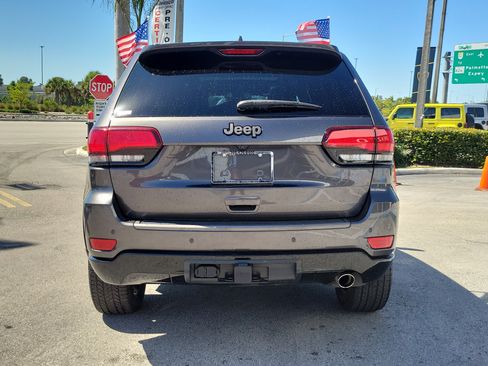 Used 2016 Jeep Grand Cherokee Limited 75th Anniversary image 6