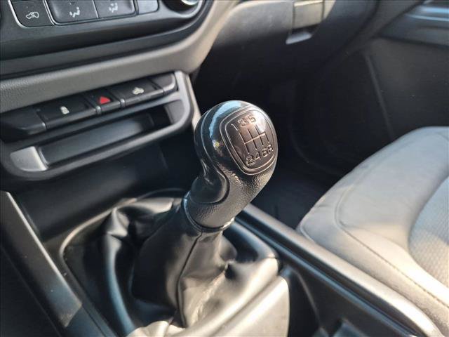 Used 2017 Chevrolet Colorado W/T w/ WT Convenience Package RWD image 10