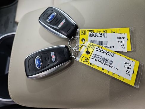 Certified 2023 Subaru Outback Limited AWD/4WD image 31