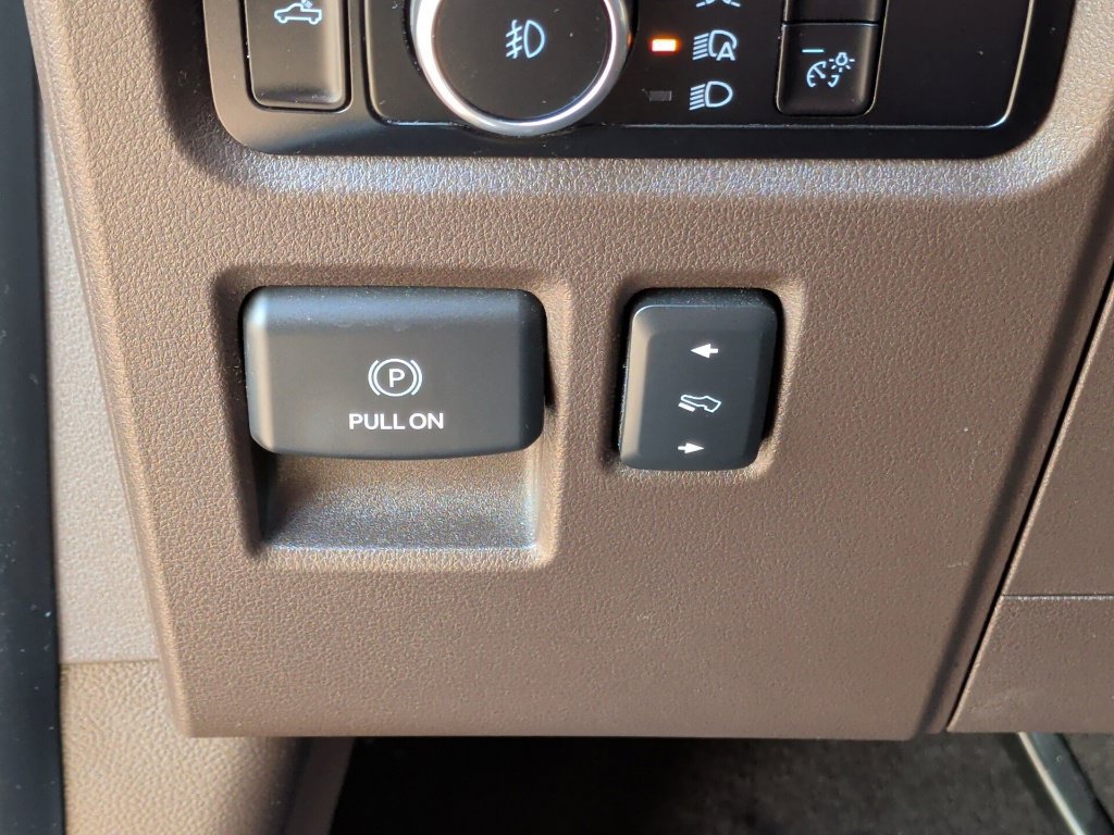 Used 2023 Ford F150 King Ranch w/ Equipment Group 601A High AWD/4WD image 17