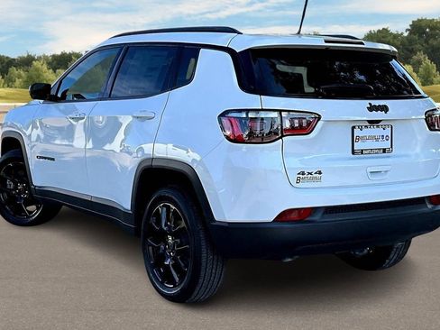 New 2026 Jeep Compass Latitude image 3
