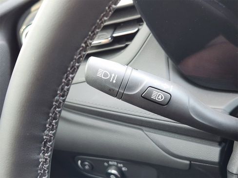 Used 2025 Buick Encore GX Sport Touring w/ Experience Buick Package image 39