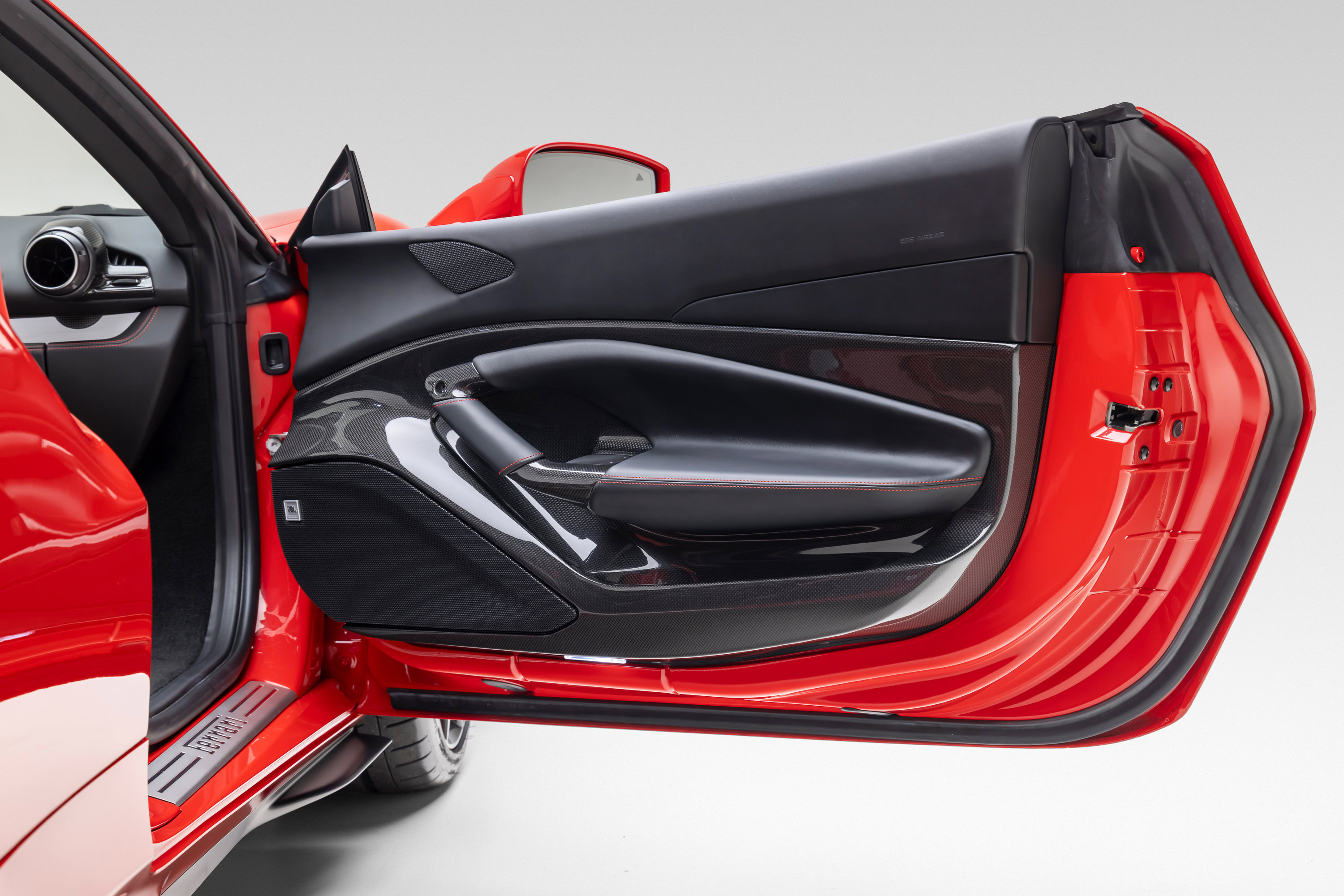 Certified 2022 Ferrari F8 Tributo RWD image 56