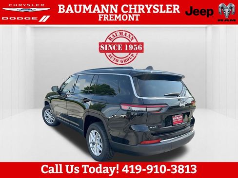 New 2025 Jeep Grand Cherokee L Laredo w/ Trailer Tow Package AWD/4WD image 8
