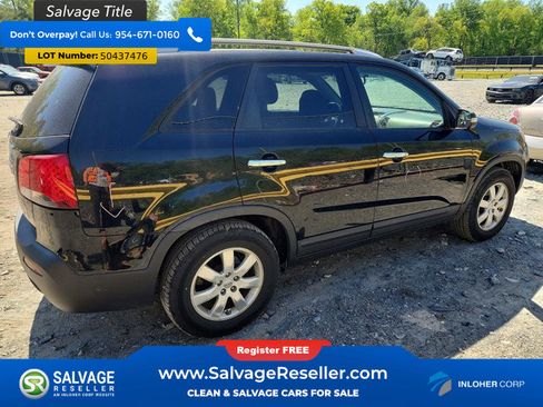 Used 2013 Kia Sorento LX w/ Convenience Pkg FWD image 4