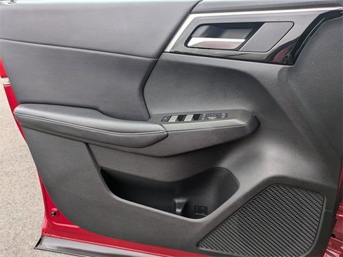 Used 2023 Mitsubishi Outlander SE image 10