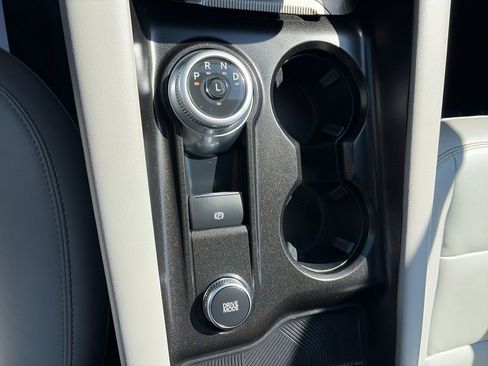 Used 2025 Ford Explorer Active w/ Active Comfort Package image 29