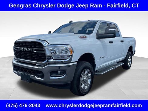 Certified 2024 RAM 2500 Big Horn AWD/4WD image 3