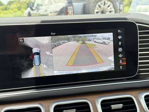 Certified 2023 Mercedes-Benz GLE 580 4MATIC image 24