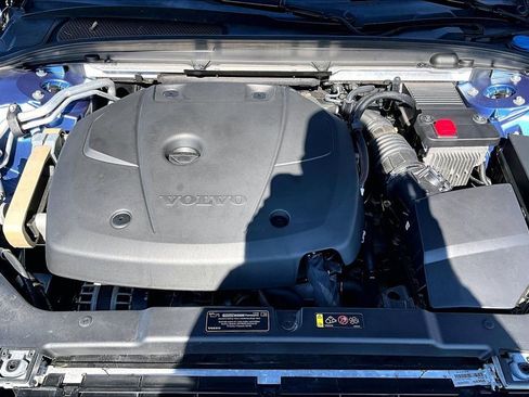 Used 2020 Volvo S60 T6 R-Design image 21