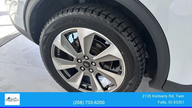 Used 2025 Ford Escape Platinum AWD/4WD image 17