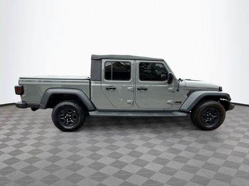 Used 2022 Jeep Gladiator Sport image 5