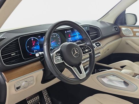 Used 2023 Mercedes-Benz GLS 450 4MATIC image 20