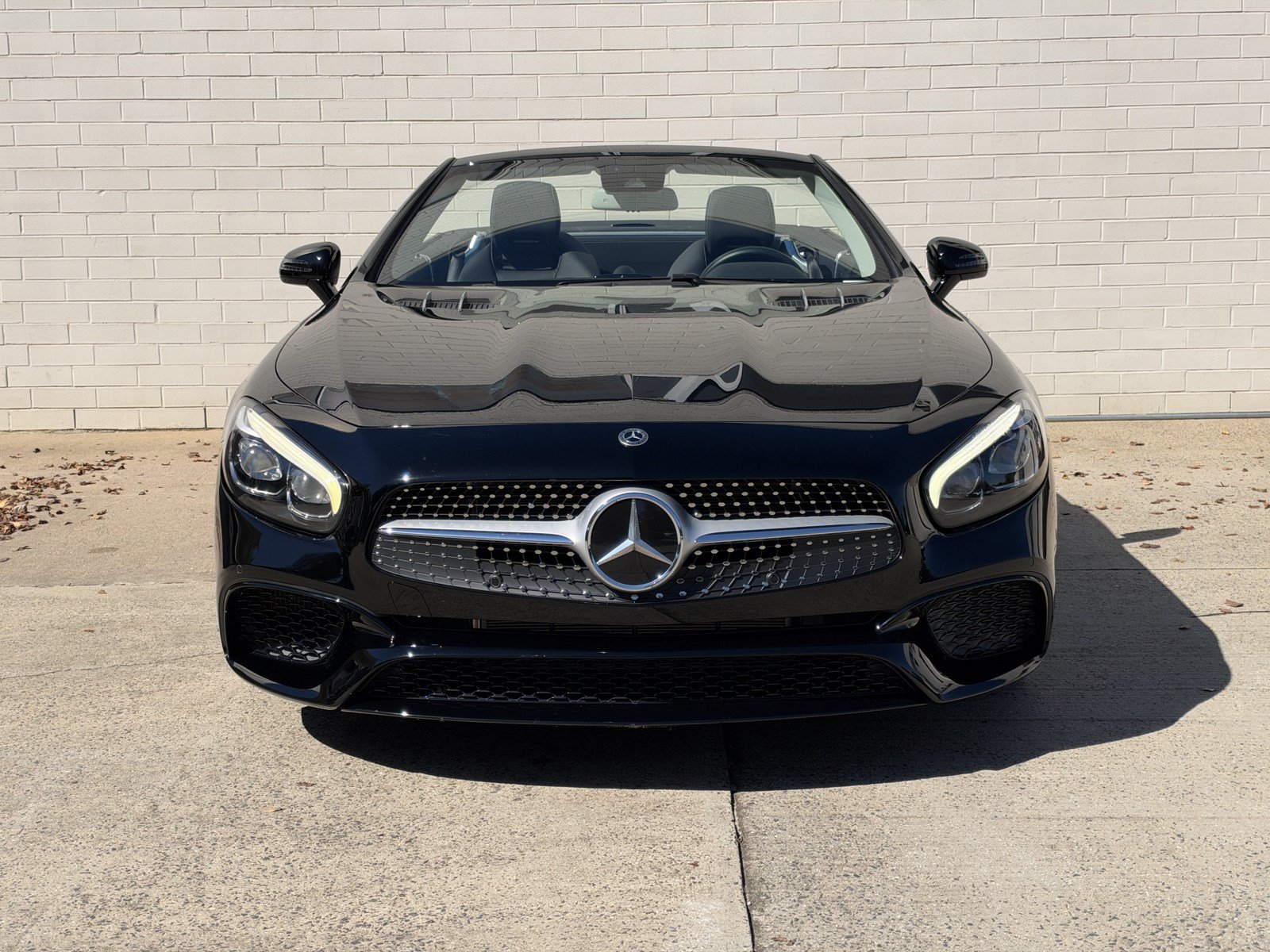 Used 2017 Mercedes-Benz SL 550 image 9