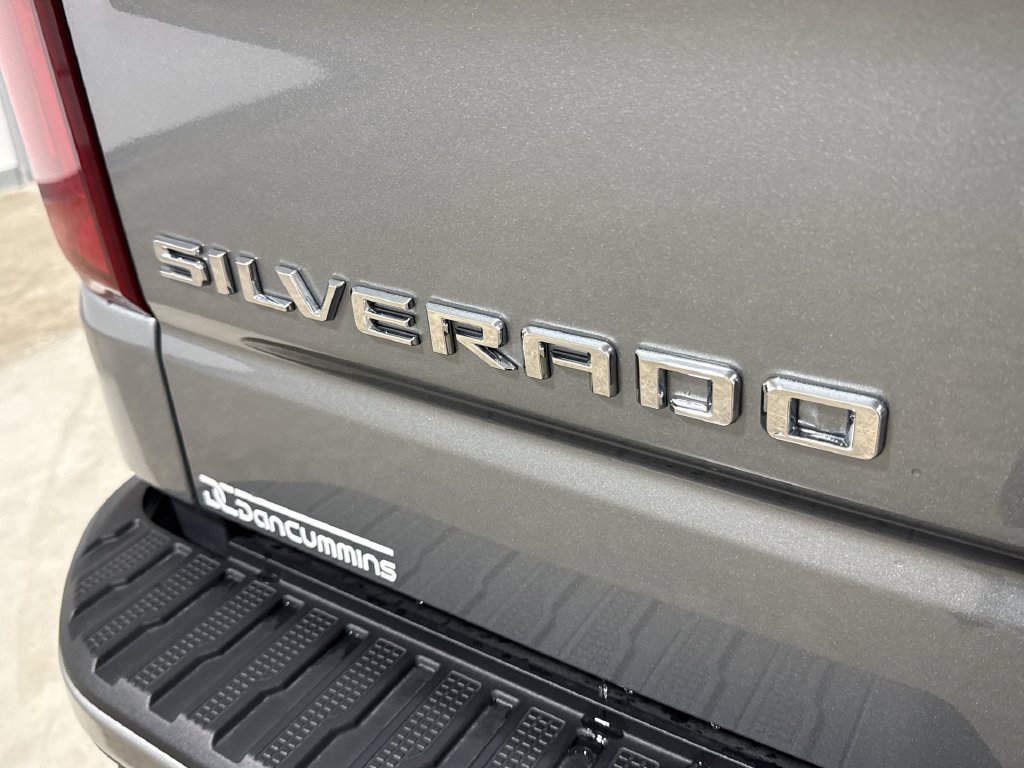 New 2026 Chevrolet Silverado 1500 RST w/ Z71 Off-Road Package AWD/4WD image 26