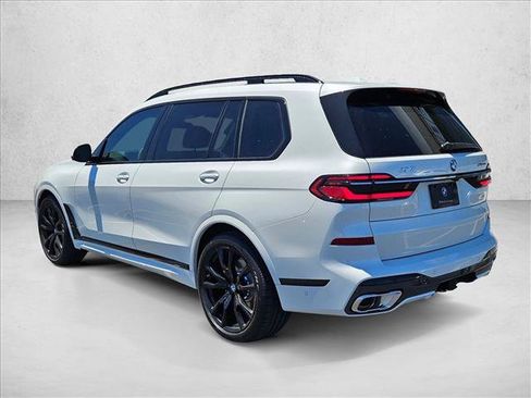 New 2027 BMW X7 xDrive40i w/ M Sport Package AWD/4WD image 9
