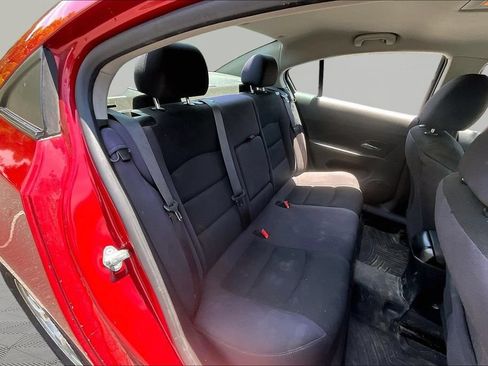 Used 2014 Chevrolet Cruze LT FWD image 16