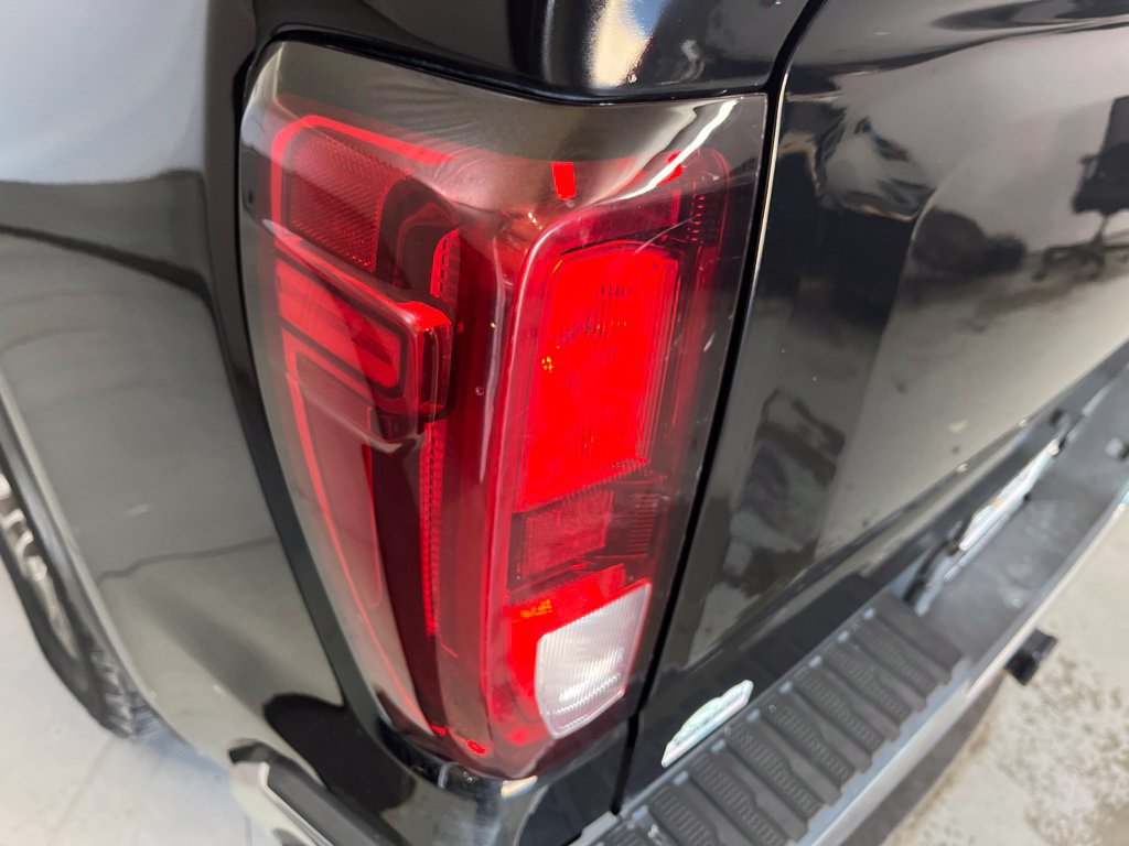 Used 2019 GMC Sierra 1500 SLE w/ X31 Off-Road Package AWD/4WD image 42