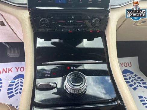 Used 2023 Jeep Grand Cherokee L Limited AWD/4WD image 23