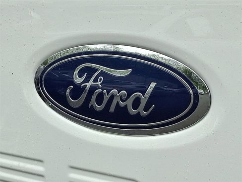 Certified 2024 Ford F250 Lariat w/ Lariat Ultimate Package image 29