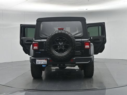 Used 2024 Jeep Wrangler Unlimited AWD/4WD image 35