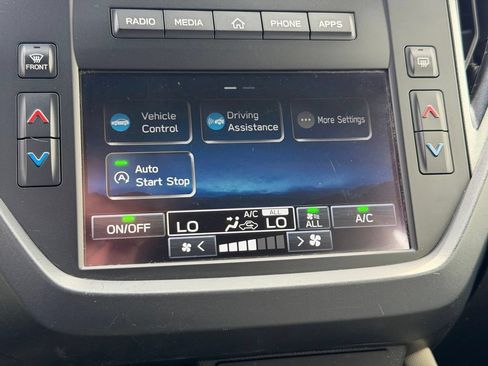 Used 2025 Subaru Forester AWD/4WD image 13