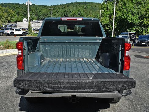 Used 2026 Chevrolet Silverado 1500 LT AWD/4WD image 6