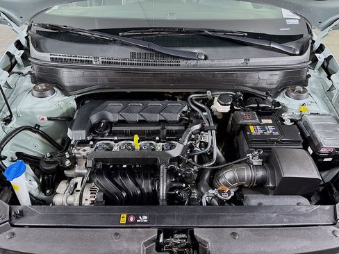 Certified 2025 Hyundai Venue Limited image 31