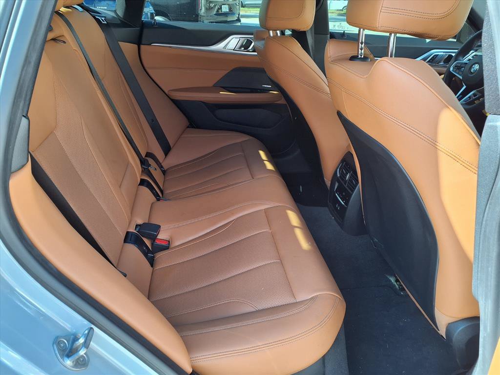 Used 2025 BMW 430i w/ M Sport Package RWD image 10
