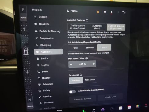 Used 2022 Tesla Model S image 40