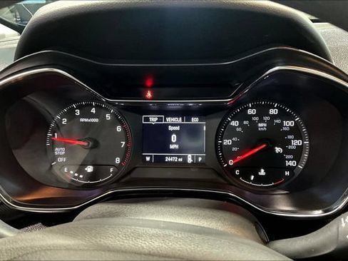 Used 2023 Chevrolet TrailBlazer LT FWD image 12