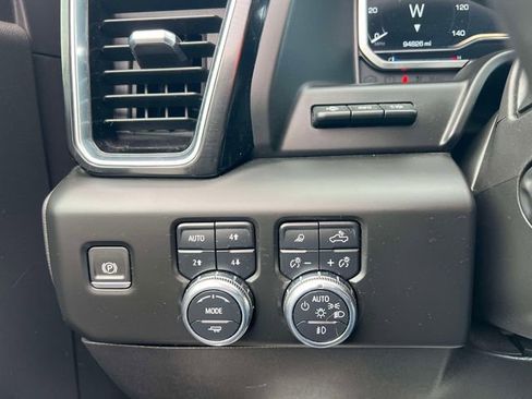 Used 2023 GMC Sierra 1500 Denali w/ Denali Reserve Package image 24