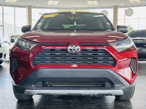 Used 2022 Toyota RAV4 LE AWD/4WD image 18