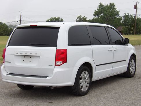 Used 2016 Dodge Grand Caravan SE w/ Quick Order Package 29E SE FWD image 5