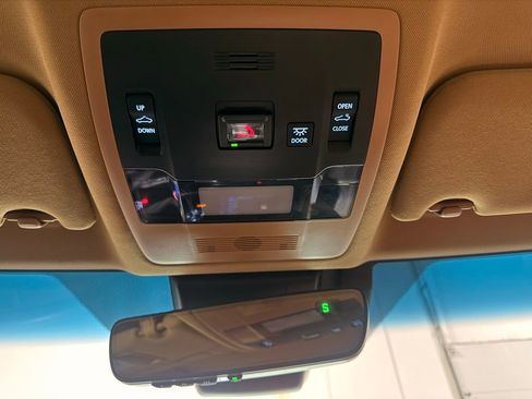 Used 2024 Lexus ES 350 w/ Premium Package image 20