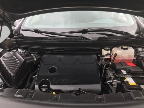 Used 2021 Buick Enclave Premium w/ Sun and Sites Package AWD/4WD image 44