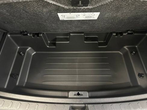 Certified 2023 Chevrolet Traverse RS w/ LPO, Floor Liner Package image 30