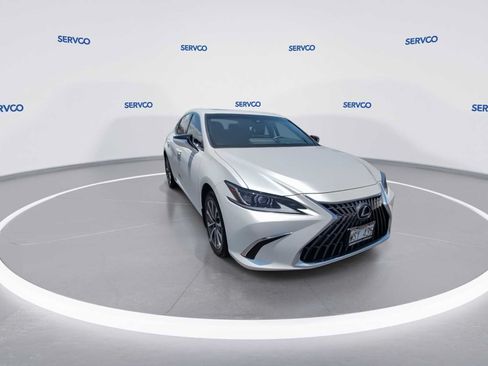 Used 2023 Lexus ES 350 FWD image 2