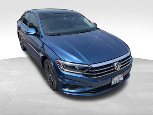 Used 2019 Volkswagen Jetta SEL Premium FWD image 8