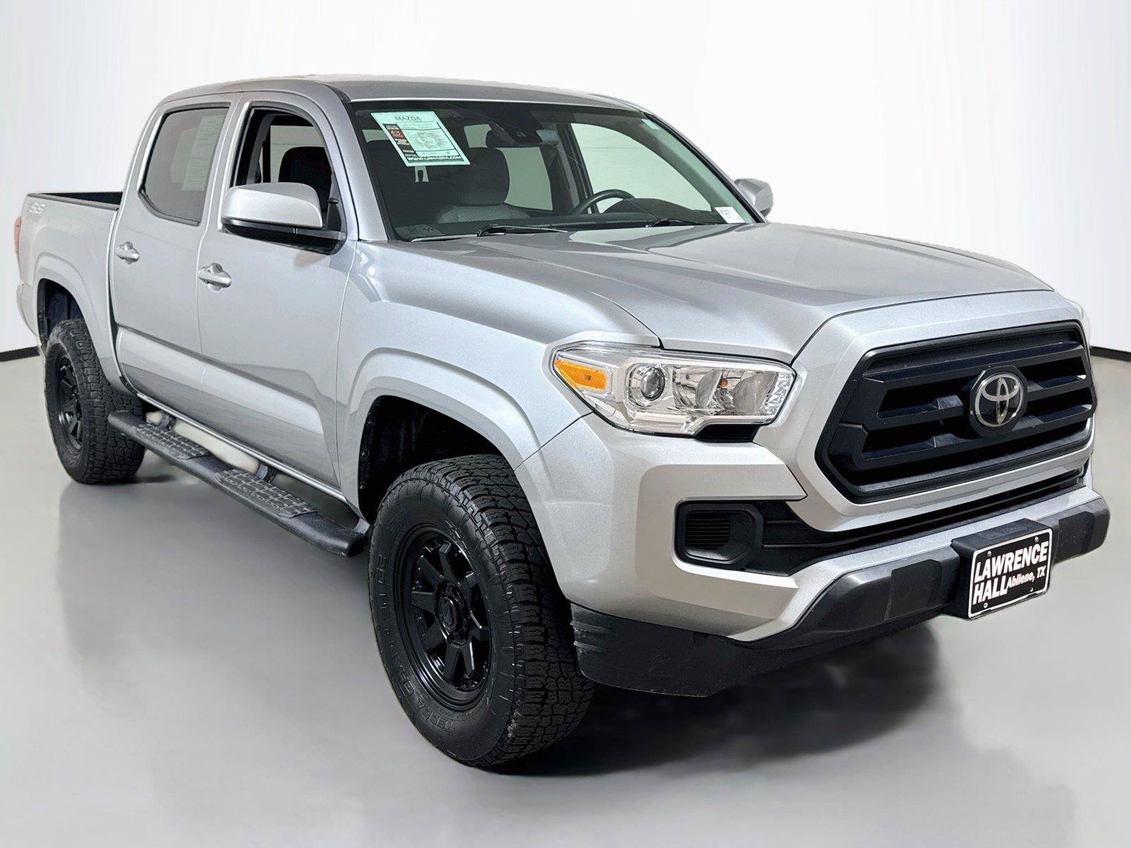 Used 2022 Toyota Tacoma SR AWD/4WD image 3
