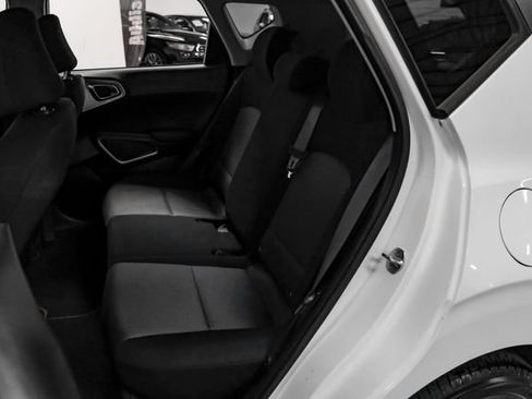 Used 2022 Kia Soul LX FWD image 31