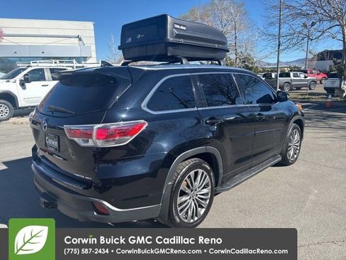 Used 2015 Toyota Highlander Limited w/ Driver Technology Package image 8