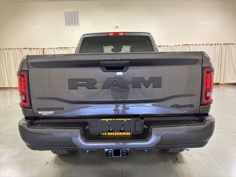 New 2026 RAM 2500 Big Horn AWD/4WD image 7