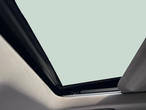 Used 2019 Nissan Altima 2.5 SV image 6